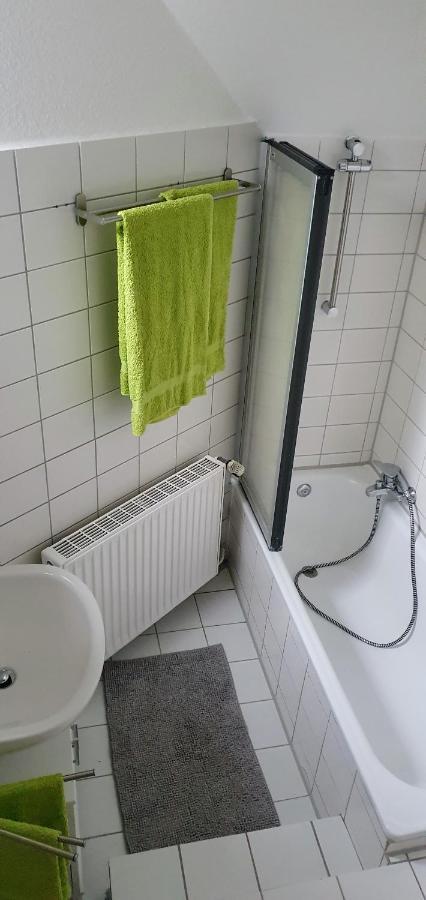 *To Hus* Wohnung Am Rande Von Йевер Екстериор снимка